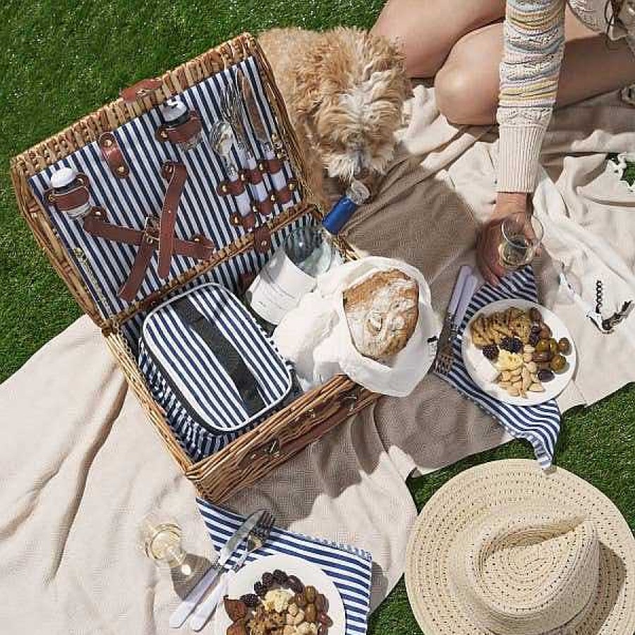 Kitchen Relish Decor | Newport Wicker Picnic Basket