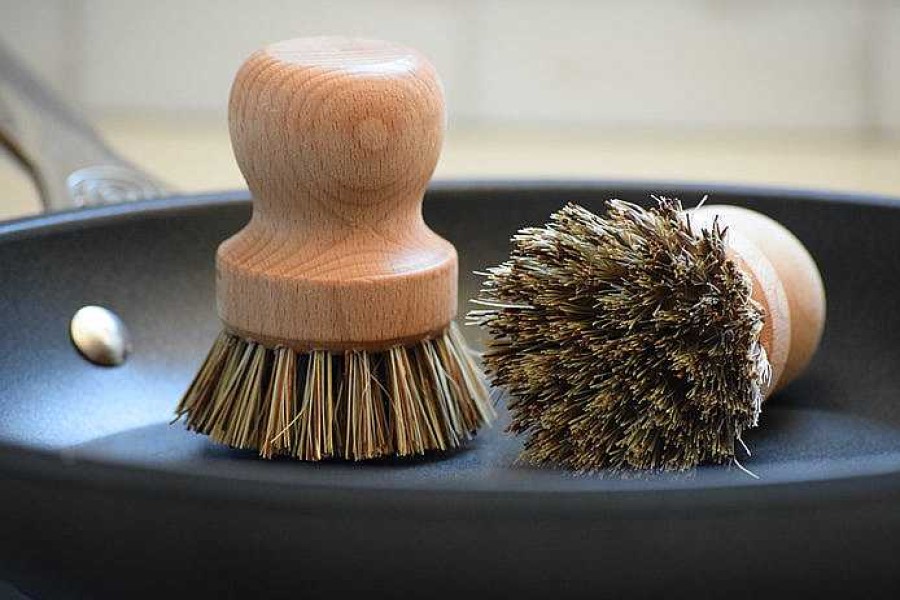 Kitchen Relish Decor | Pot And Pan Brush